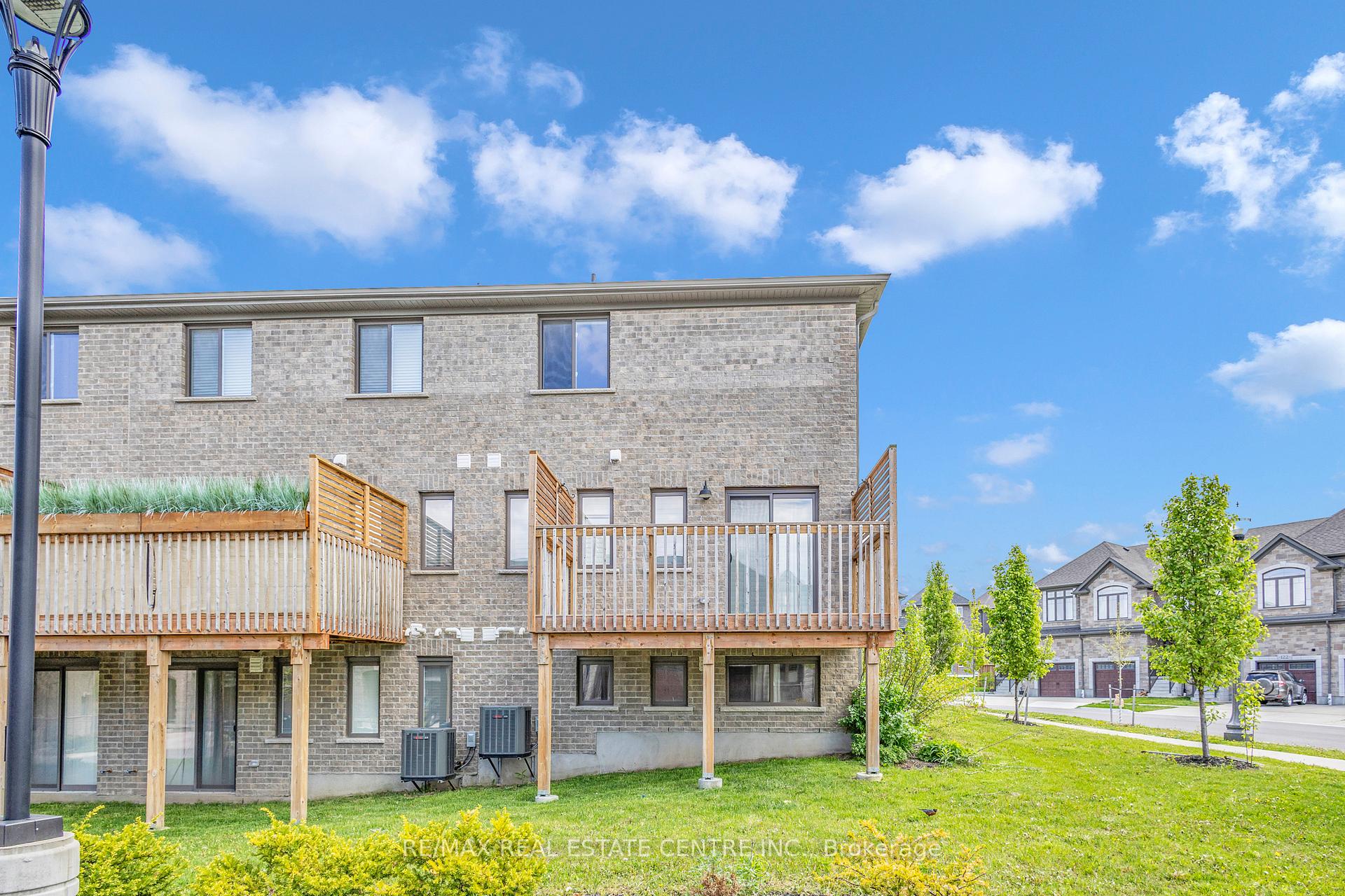 Photo 45 of 121 Hollybrook Trail, Kitchener, Doon South — HOMEH