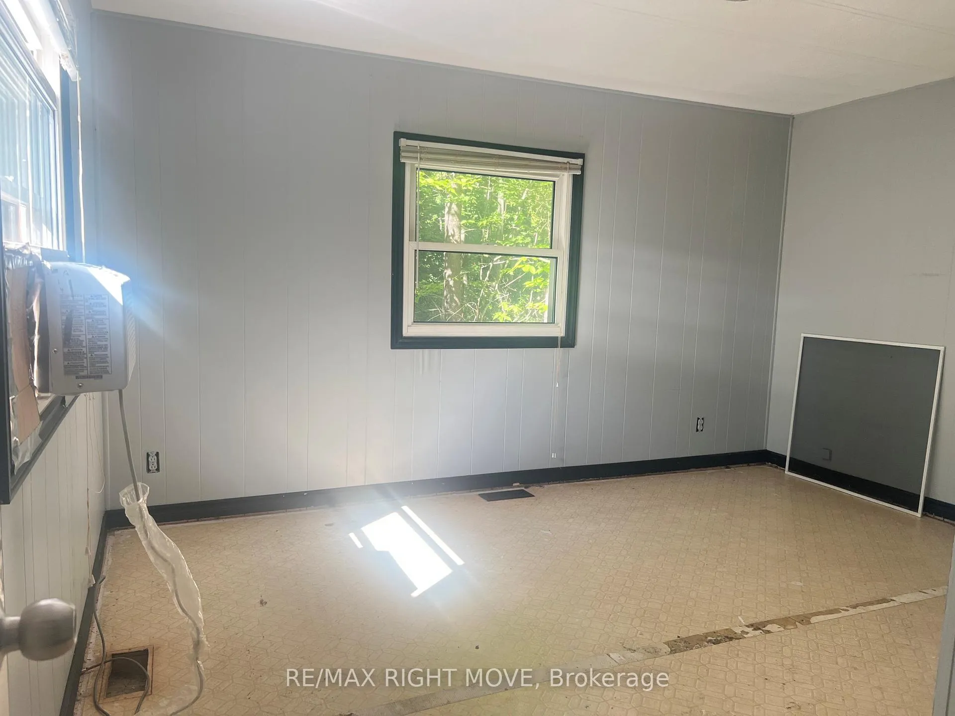 Photo 18 of 1052 4 Seasons Road, Gravenhurst, Morrison — HOMEH
