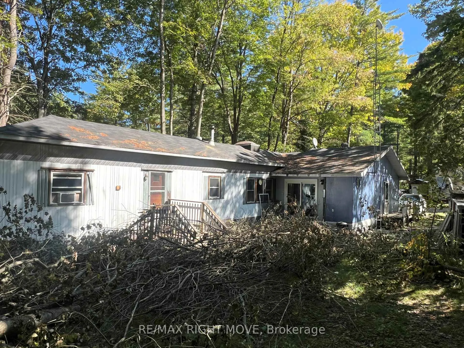Photo 24 of 1052 4 Seasons Road, Gravenhurst, Morrison — HOMEH