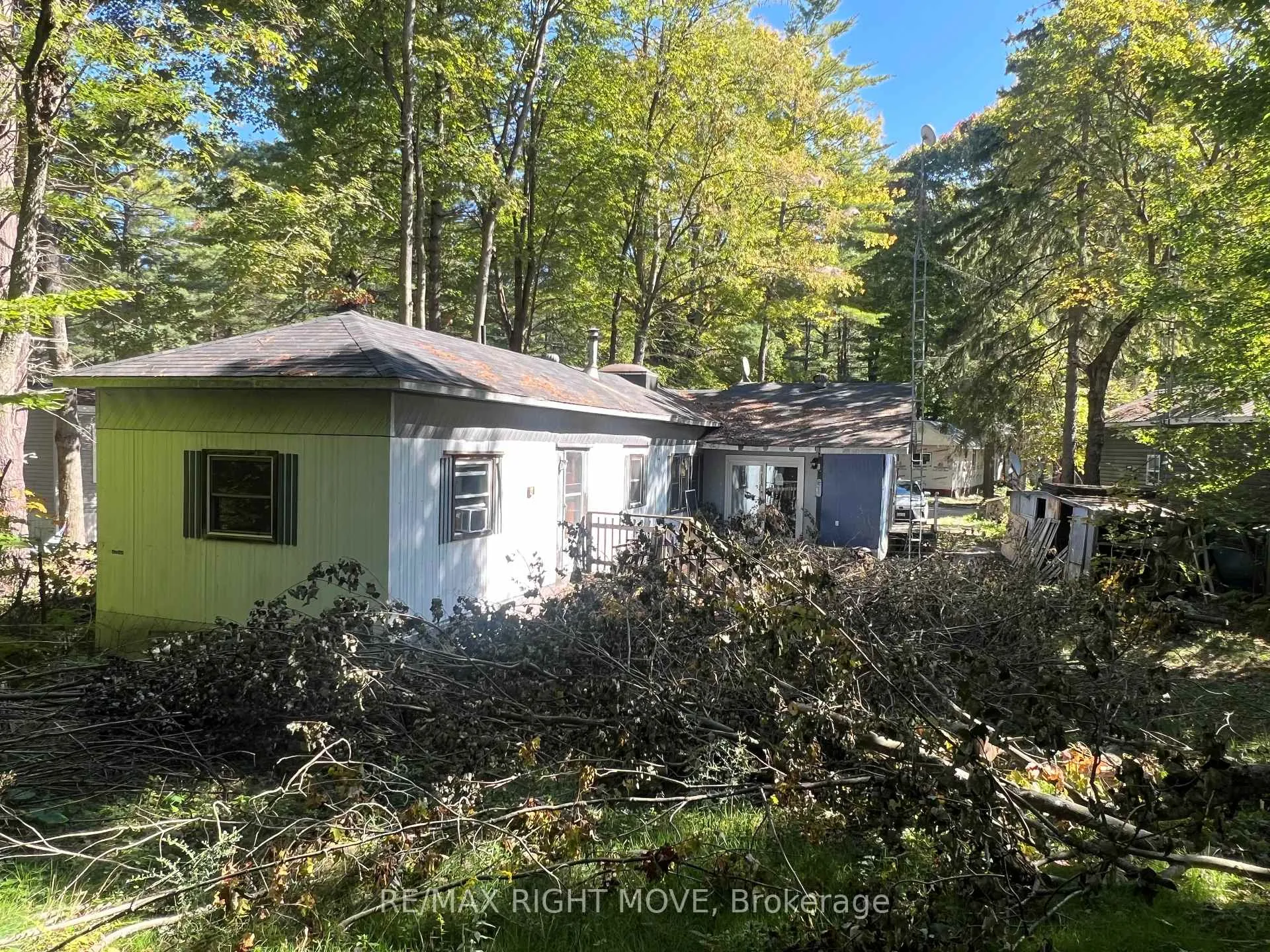 Photo 27 of 1052 4 Seasons Road, Gravenhurst, Morrison — HOMEH