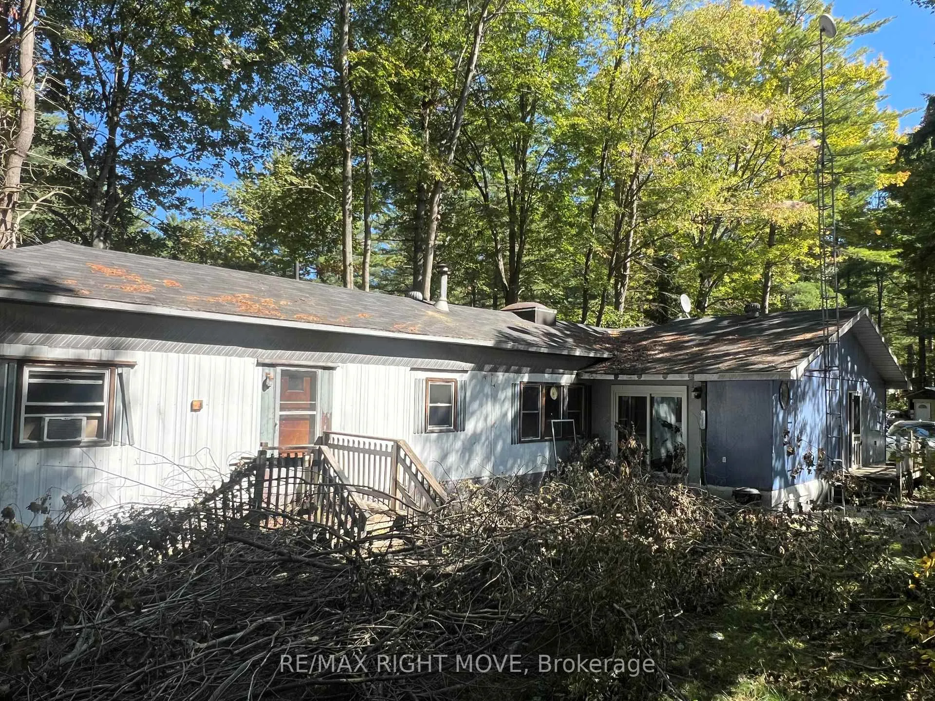 Photo 28 of 1052 4 Seasons Road, Gravenhurst, Morrison — HOMEH