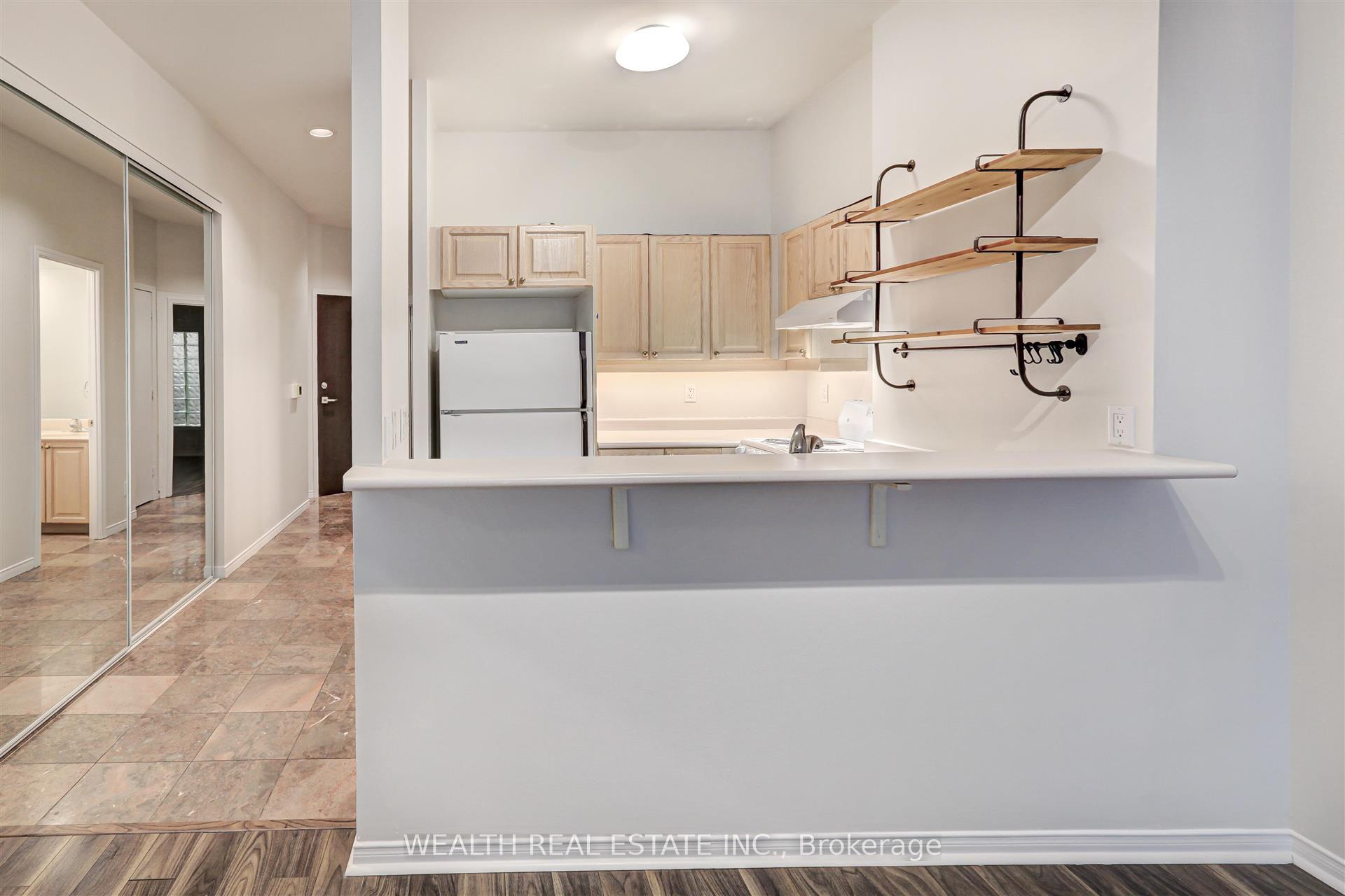 Photo 5 of Unit 1612, 7 King Street E, Toronto, Church-Yonge Corridor — HOMEH