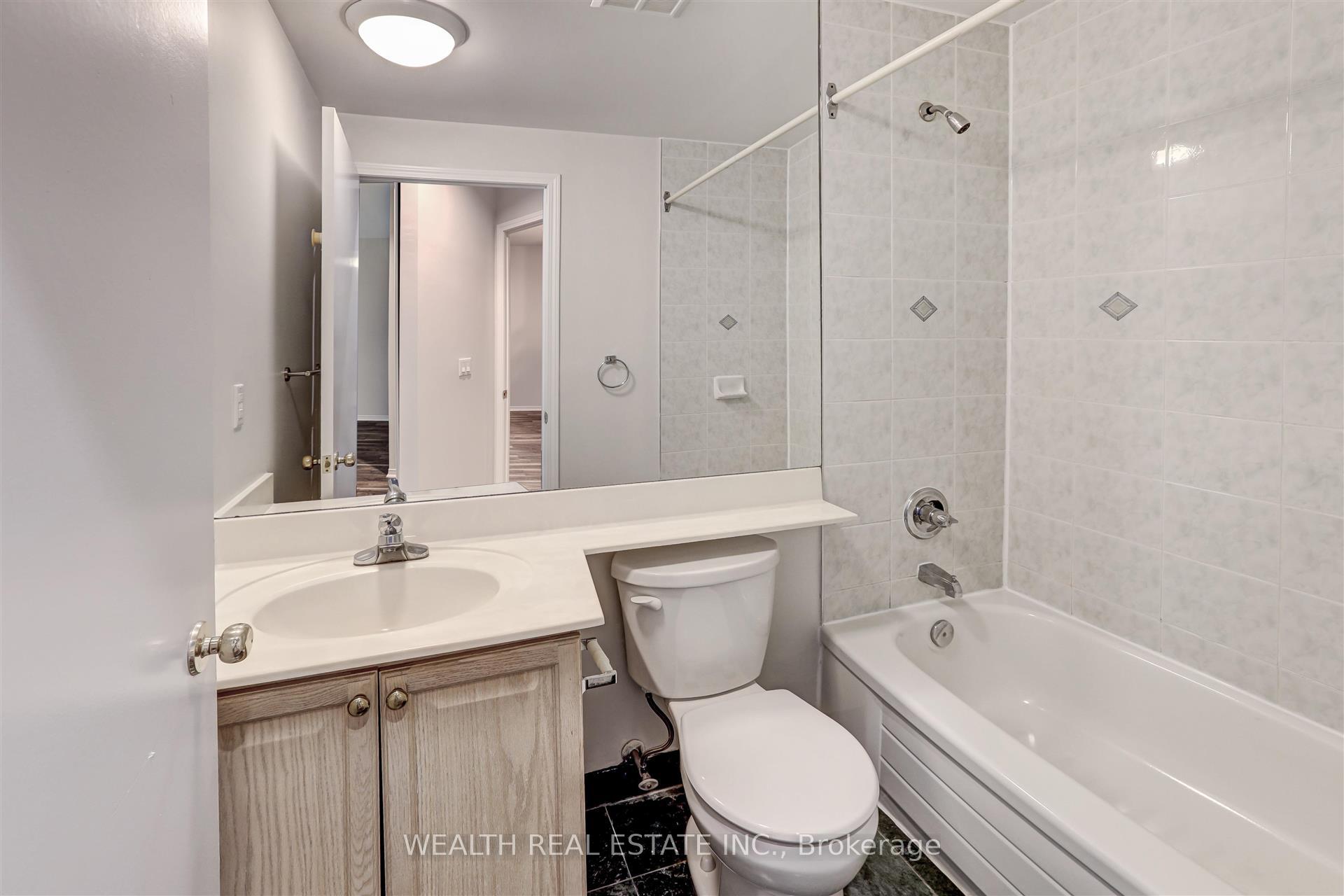 Photo 6 of Unit 1612, 7 King Street E, Toronto, Church-Yonge Corridor — HOMEH