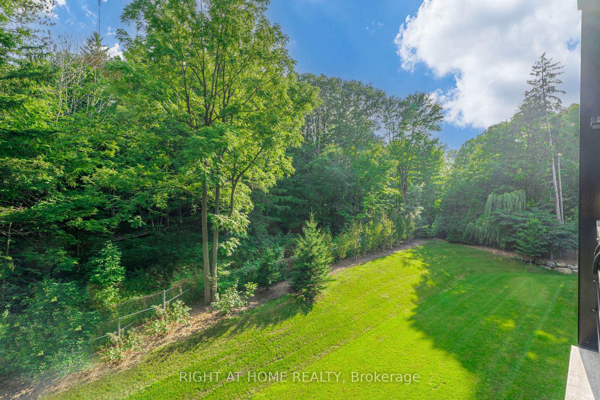 Photo 2 of Unit 308, 304 Essa Road, Barrie, Ardagh — HOMEH