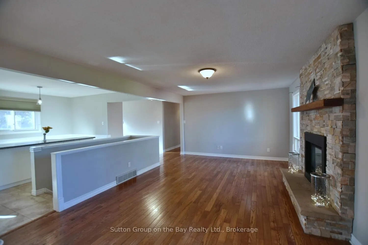 Photo 22 of 5 Brock Crescent, Collingwood — HOMEH