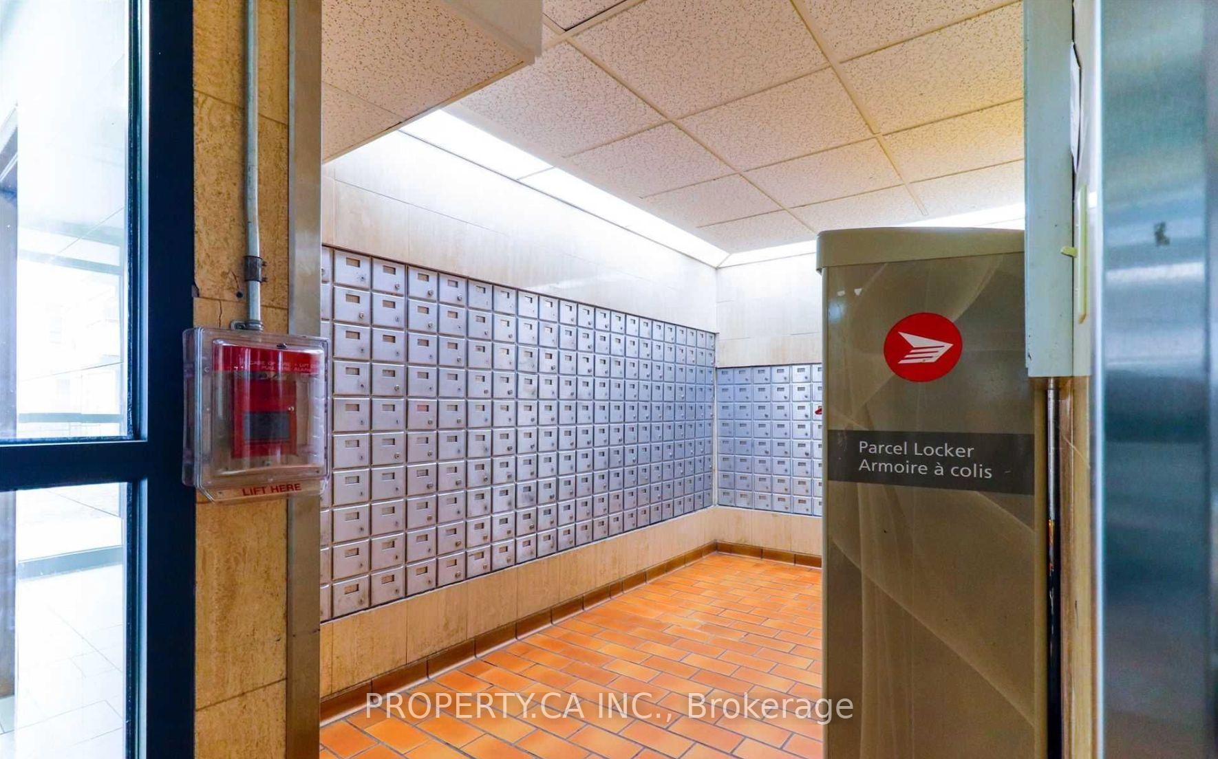 Photo 7 of Unit 216, 320 Dixon Road, Etobicoke, Kingsview Village-The Westway — HOMEH
