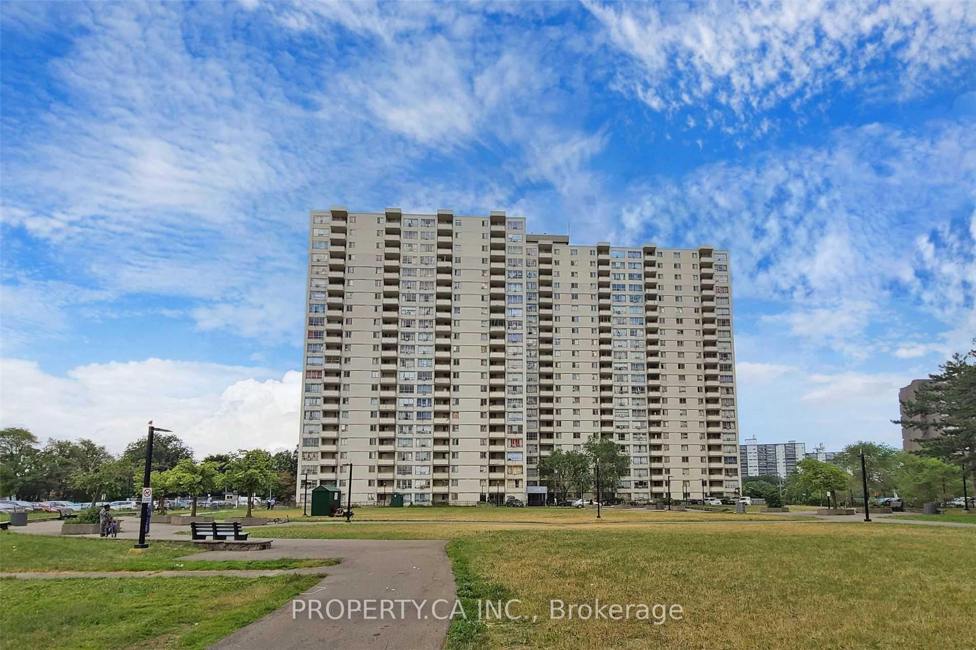 Photo 4 of Unit 216, 320 Dixon Road, Etobicoke, Kingsview Village-The Westway — HOMEH