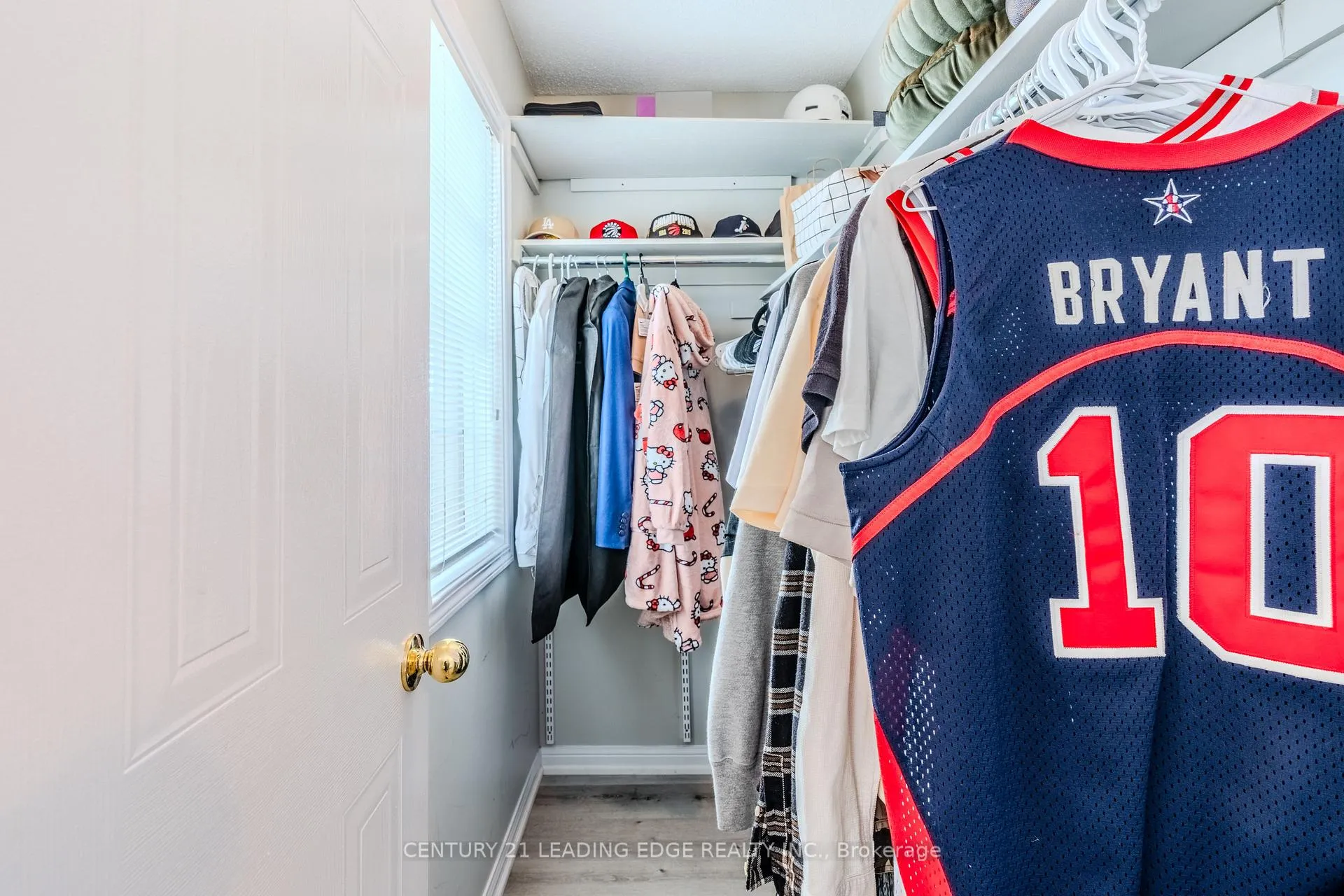 Photo 14 of 98 Aspen Park Way, Whitby, Downtown Whitby — HOMEH