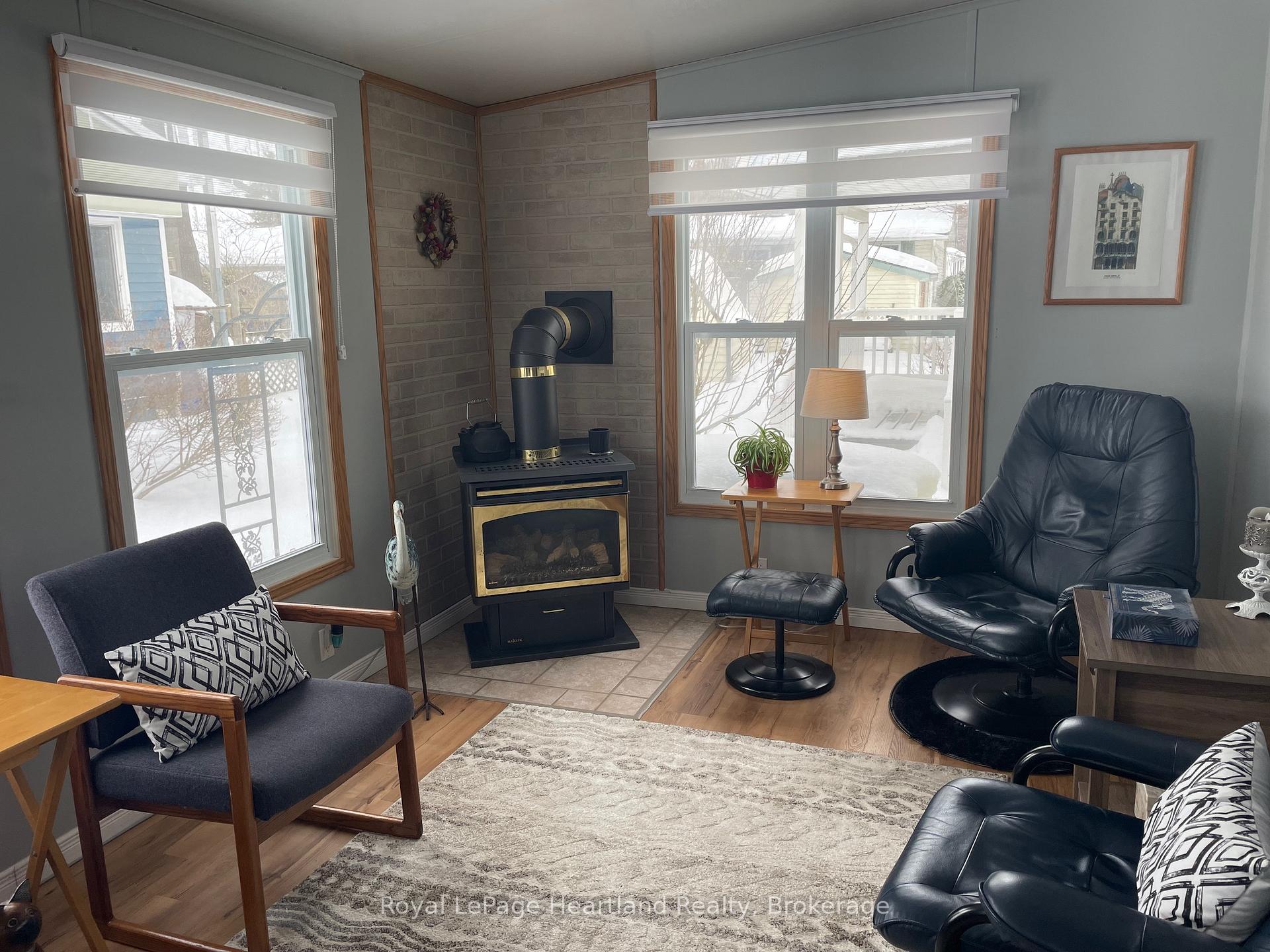 Photo 3 of 4 Huron Lane, Ashfield-Colborne-Wawanosh, Colborne — HOMEH
