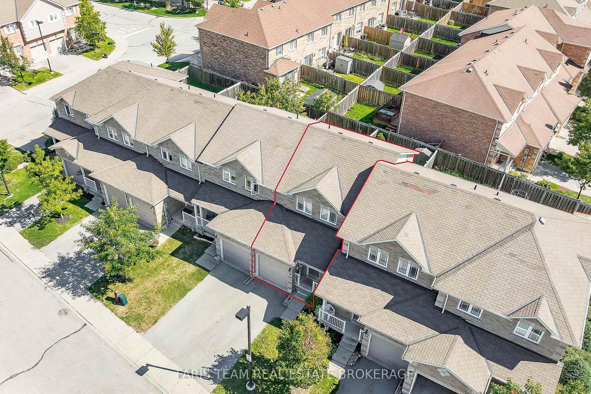 Photo 2 of 30 Southwoods Crescent, Barrie, Holly — HOMEH