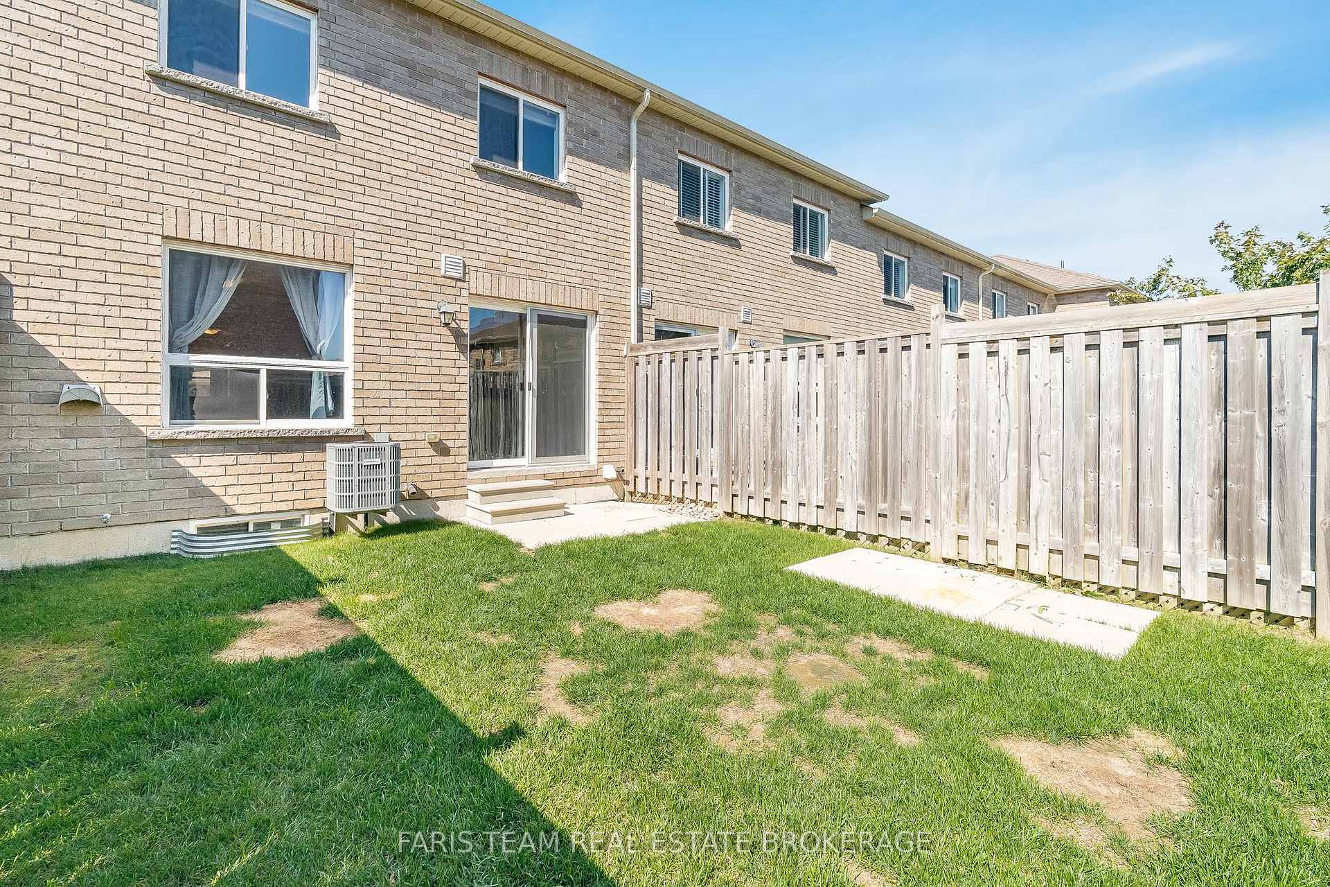 Photo 25 of 30 Southwoods Crescent, Barrie, Holly — HOMEH