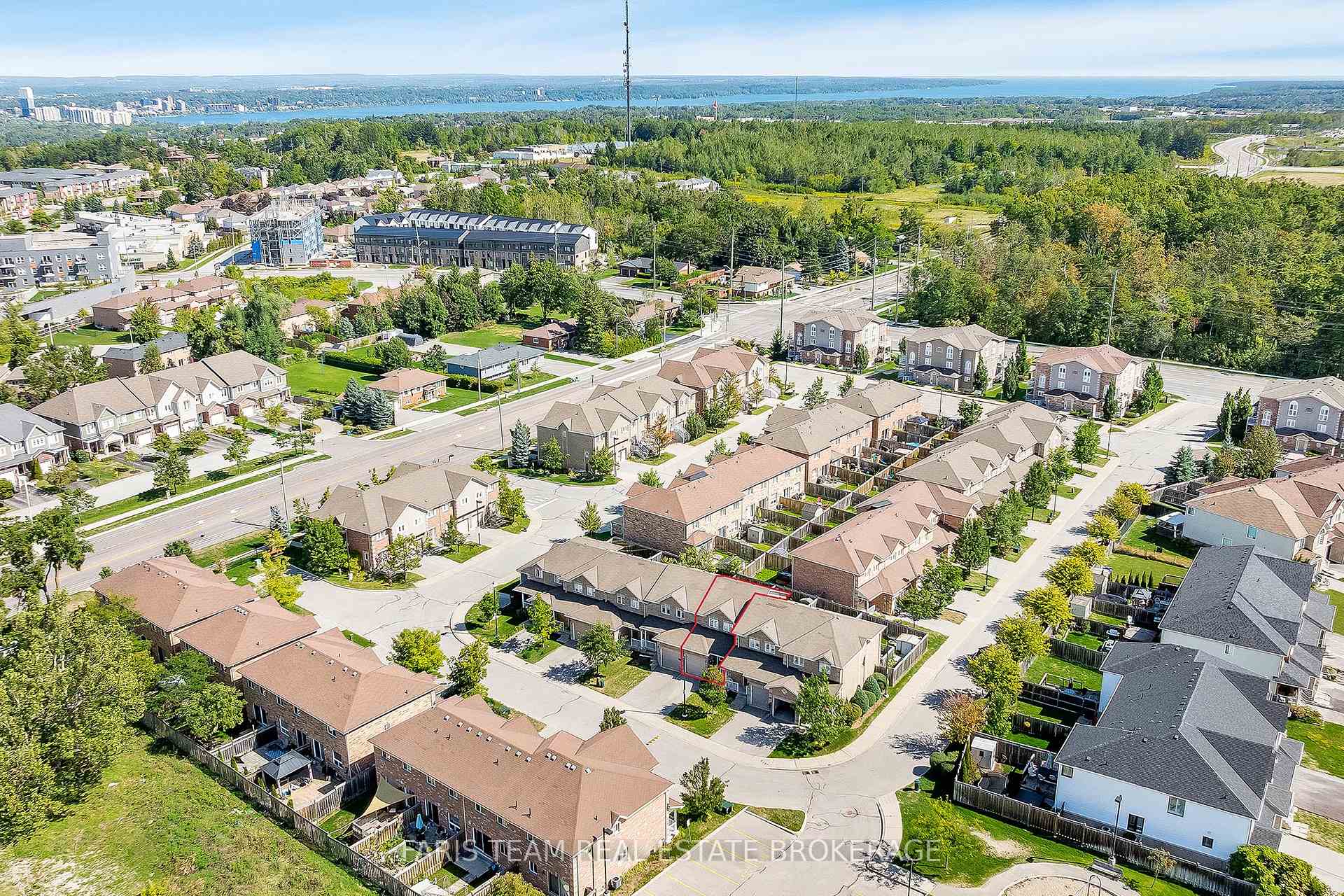 Photo 29 of 30 Southwoods Crescent, Barrie, Holly — HOMEH