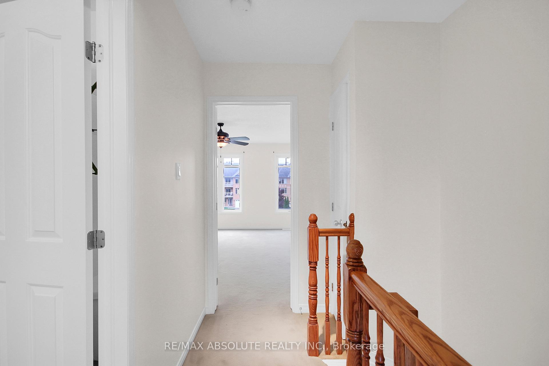 Photo 5 of 243 Stroget Private, Ottawa, Merivale Industrial Park/Citiplace — HOMEH