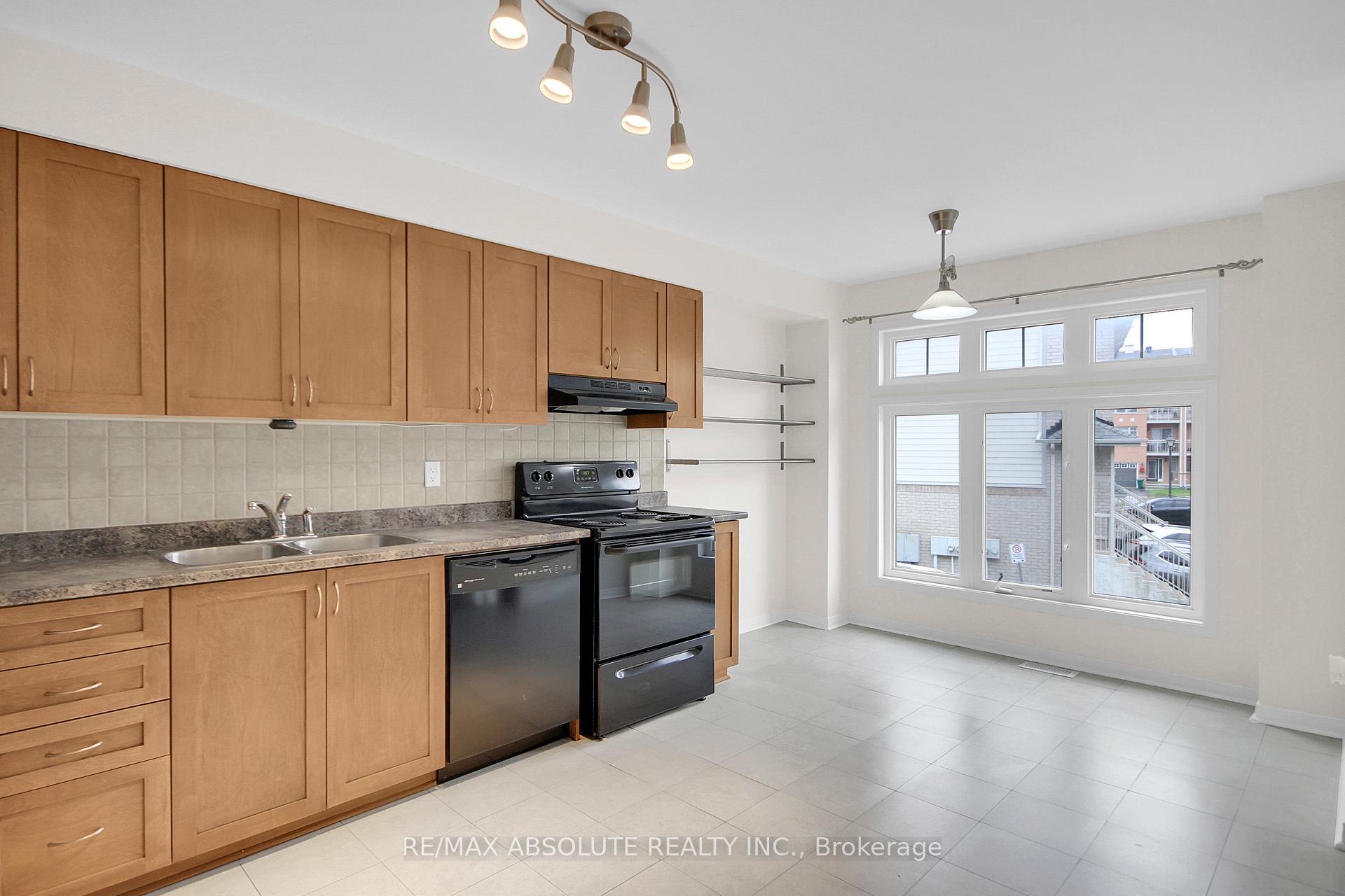 Photo 12 of 243 Stroget Private, Ottawa, Merivale Industrial Park/Citiplace — HOMEH