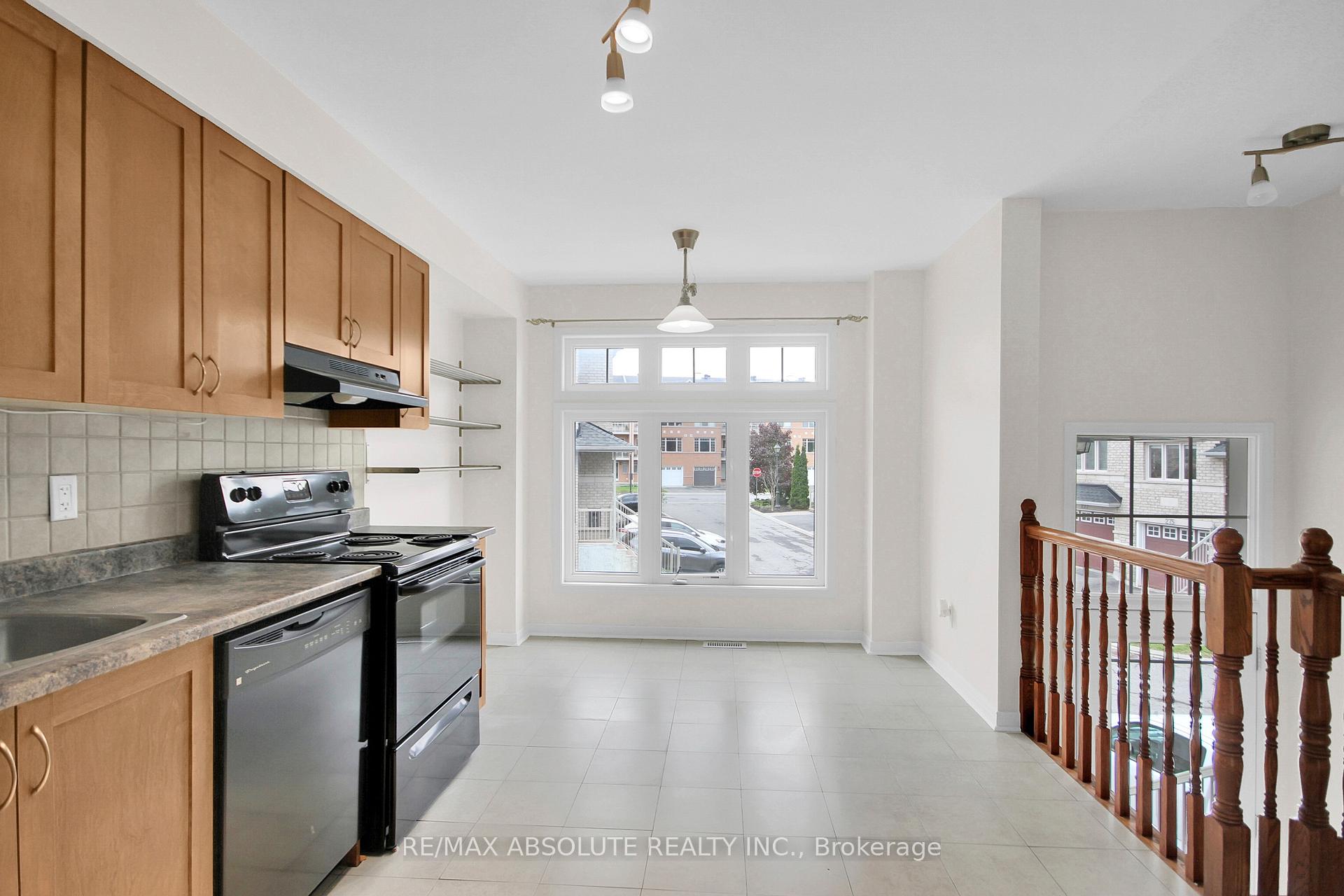 Photo 13 of 243 Stroget Private, Ottawa, Merivale Industrial Park/Citiplace — HOMEH