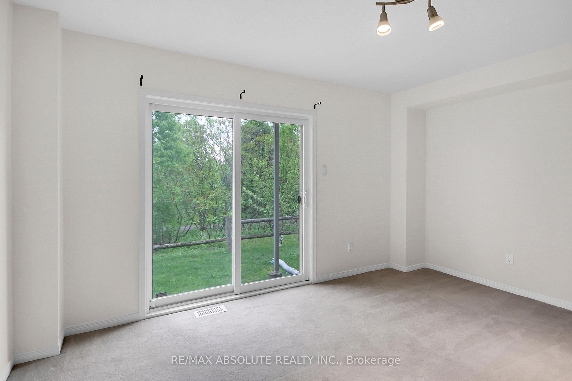 Photo 38 of 243 Stroget Private, Ottawa, Merivale Industrial Park/Citiplace — HOMEH