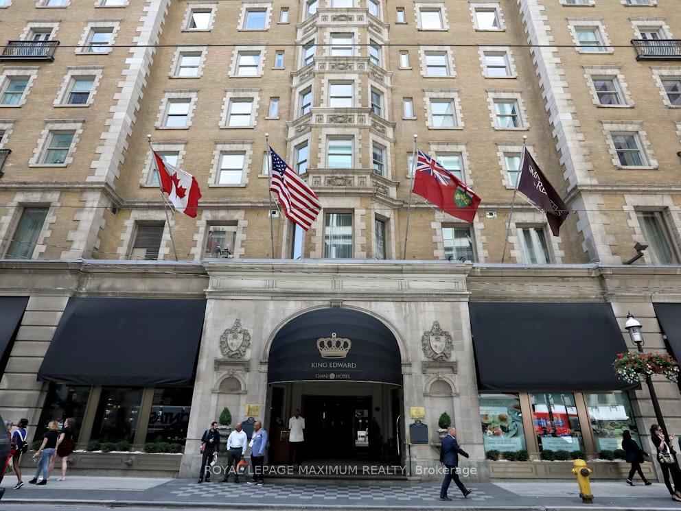 Photo 4 of Unit 326, 22 Leader Lane, Toronto, Church-Yonge Corridor — HOMEH