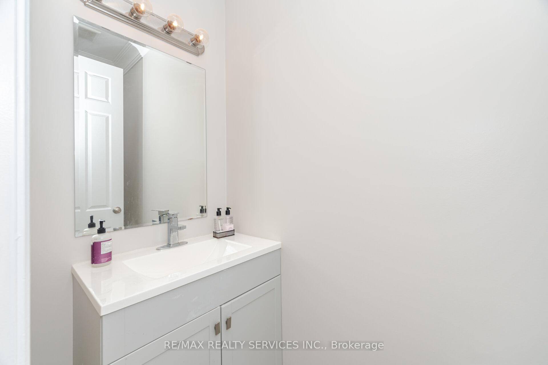 Photo 21 of 30 Oldham Avenue, Brant, Paris — HOMEH