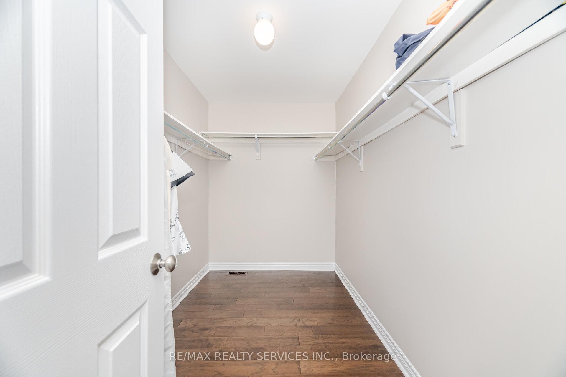 Photo 30 of 30 Oldham Avenue, Brant, Paris — HOMEH