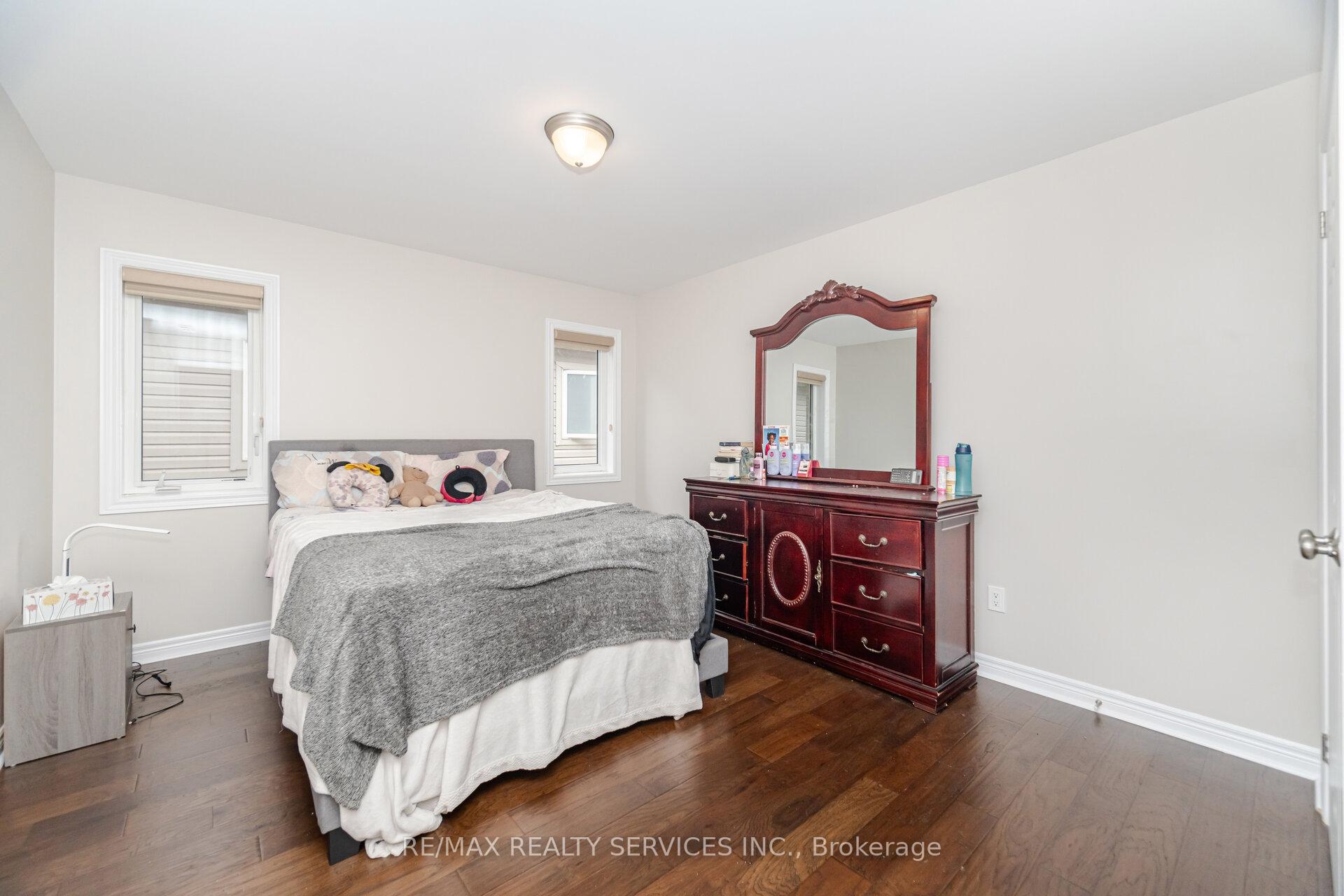 Photo 38 of 30 Oldham Avenue, Brant, Paris — HOMEH