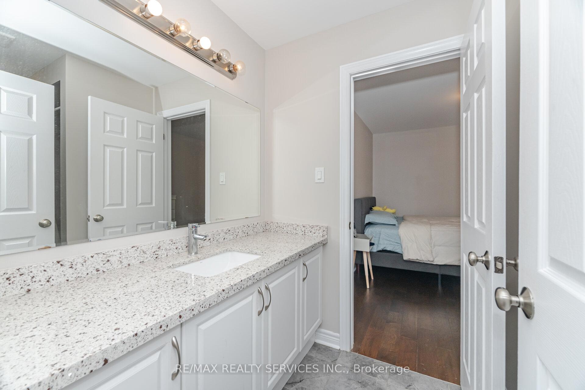 Photo 39 of 30 Oldham Avenue, Brant, Paris — HOMEH