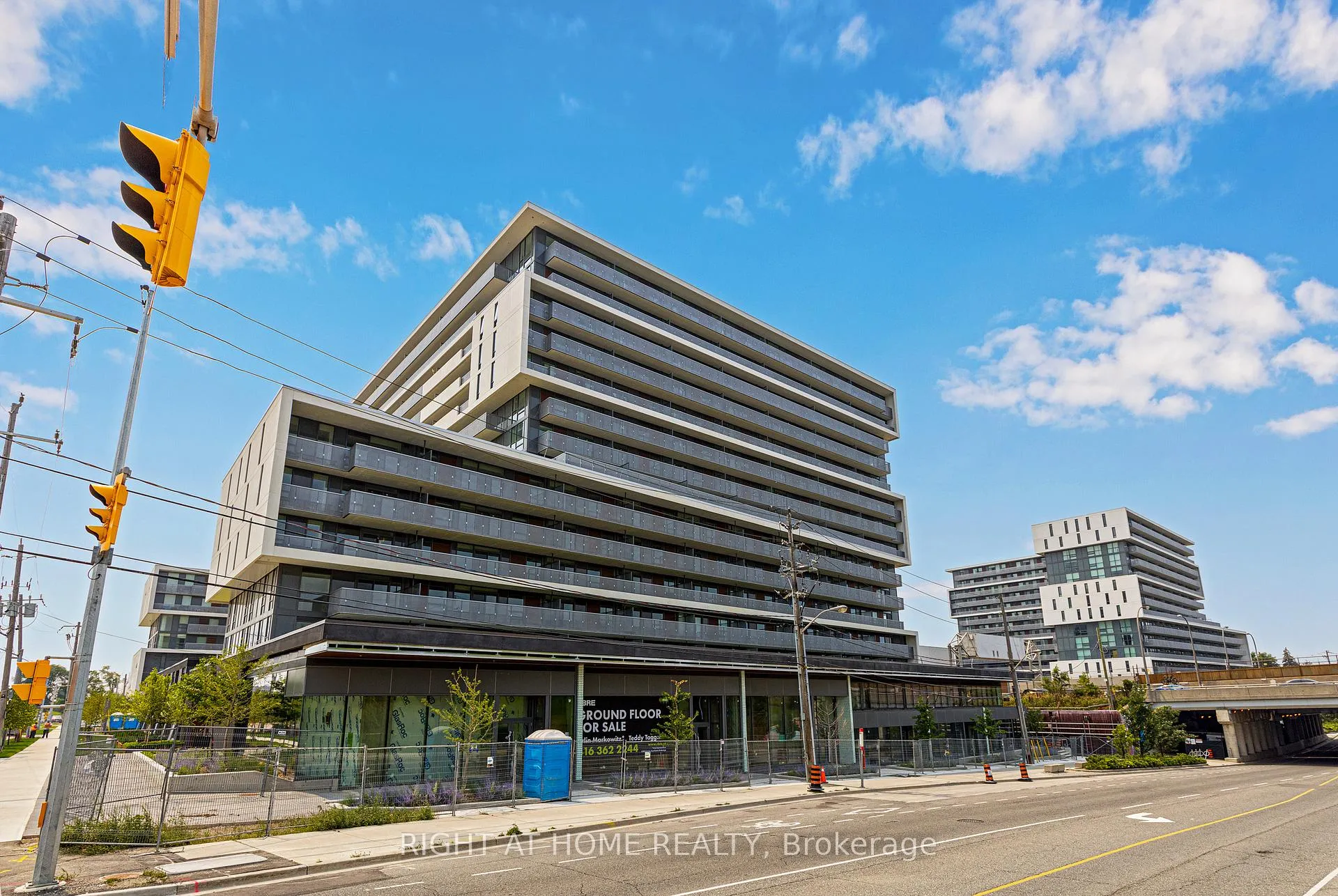 Photo 3 of Unit 325, 120 Varna Drive, Toronto, Englemount-Lawrence — HOMEH