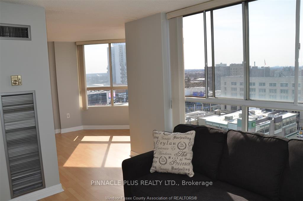 Photo 4 of Unit 1501, 75 Riverside Drive E, Windsor — HOMEH