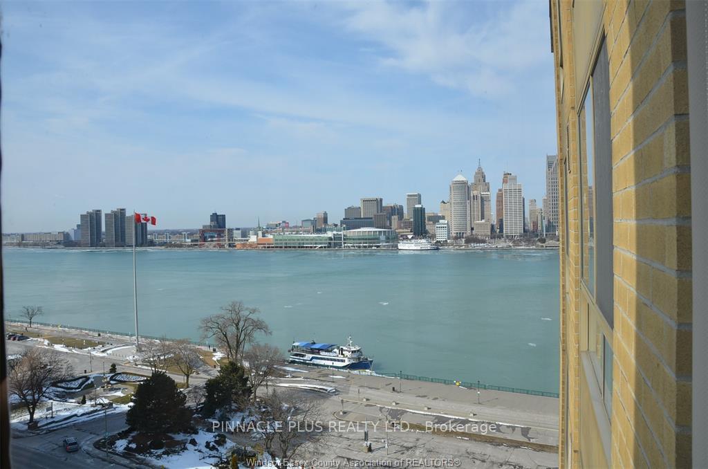 Photo 5 of Unit 1501, 75 Riverside Drive E, Windsor — HOMEH