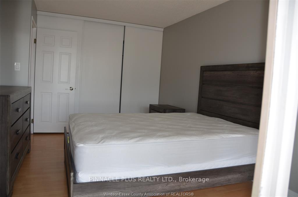 Photo 8 of Unit 1501, 75 Riverside Drive E, Windsor — HOMEH