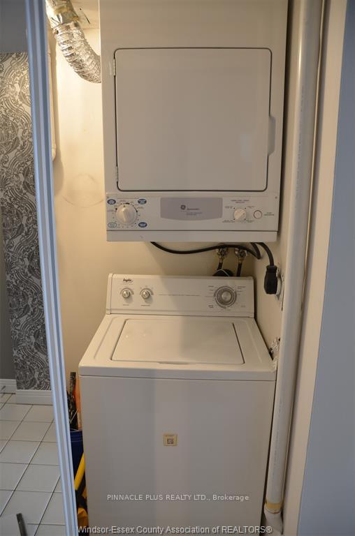 Photo 14 of Unit 1501, 75 Riverside Drive E, Windsor — HOMEH
