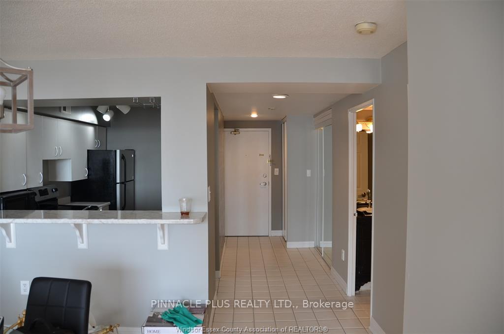 Photo 19 of Unit 1501, 75 Riverside Drive E, Windsor — HOMEH