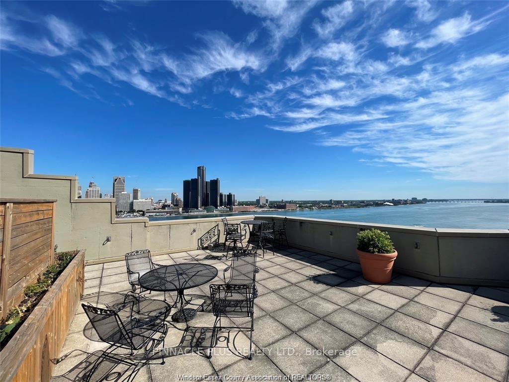Photo 26 of Unit 1501, 75 Riverside Drive E, Windsor — HOMEH