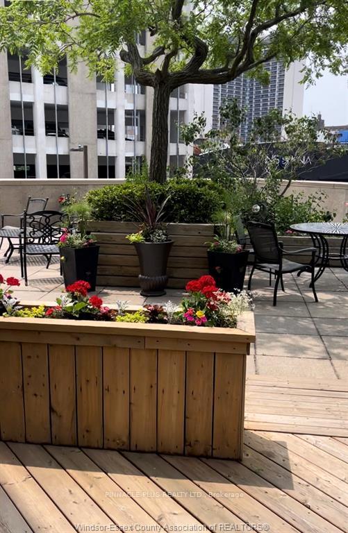 Photo 30 of Unit 1501, 75 Riverside Drive E, Windsor — HOMEH