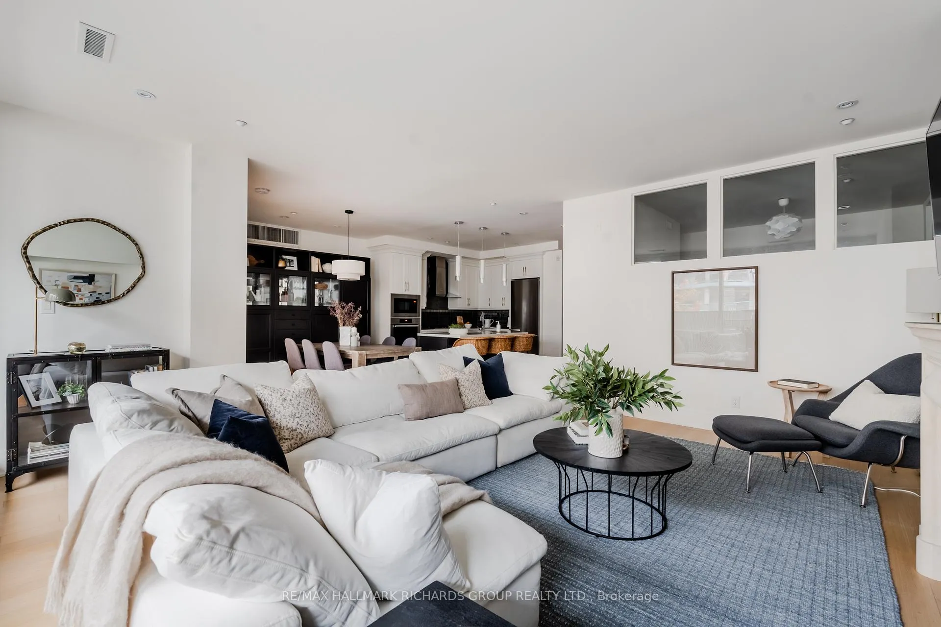 Photo 11 of Unit 202, 1 Rainsford Road, Toronto, The Beaches — HOMEH