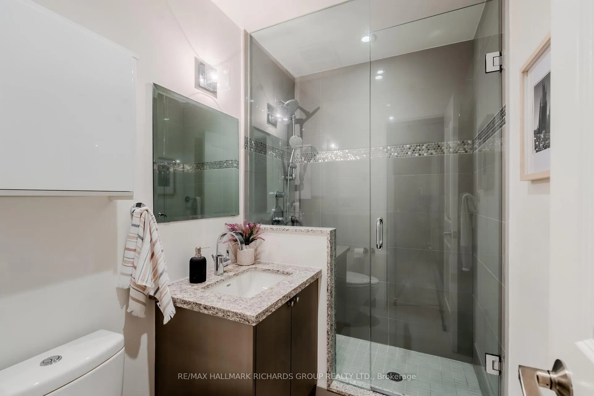 Photo 17 of Unit 202, 1 Rainsford Road, Toronto, The Beaches — HOMEH