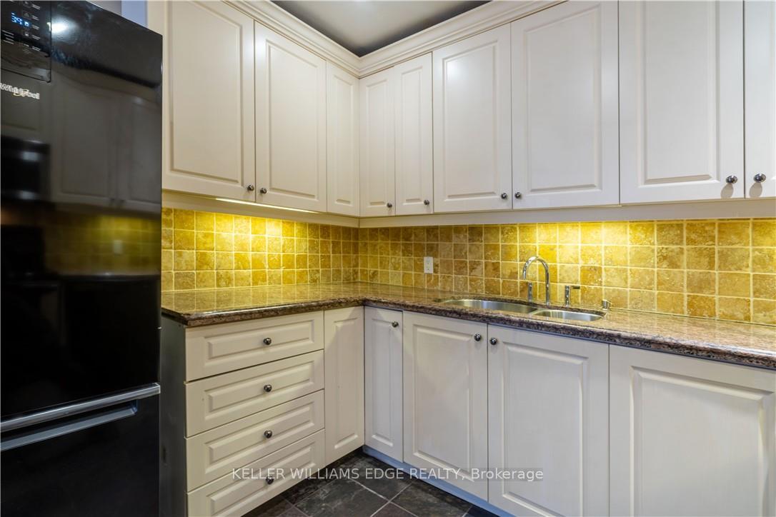 Photo 6 of Unit 206, 283 King Street E, Hamilton, Beasley — HOMEH