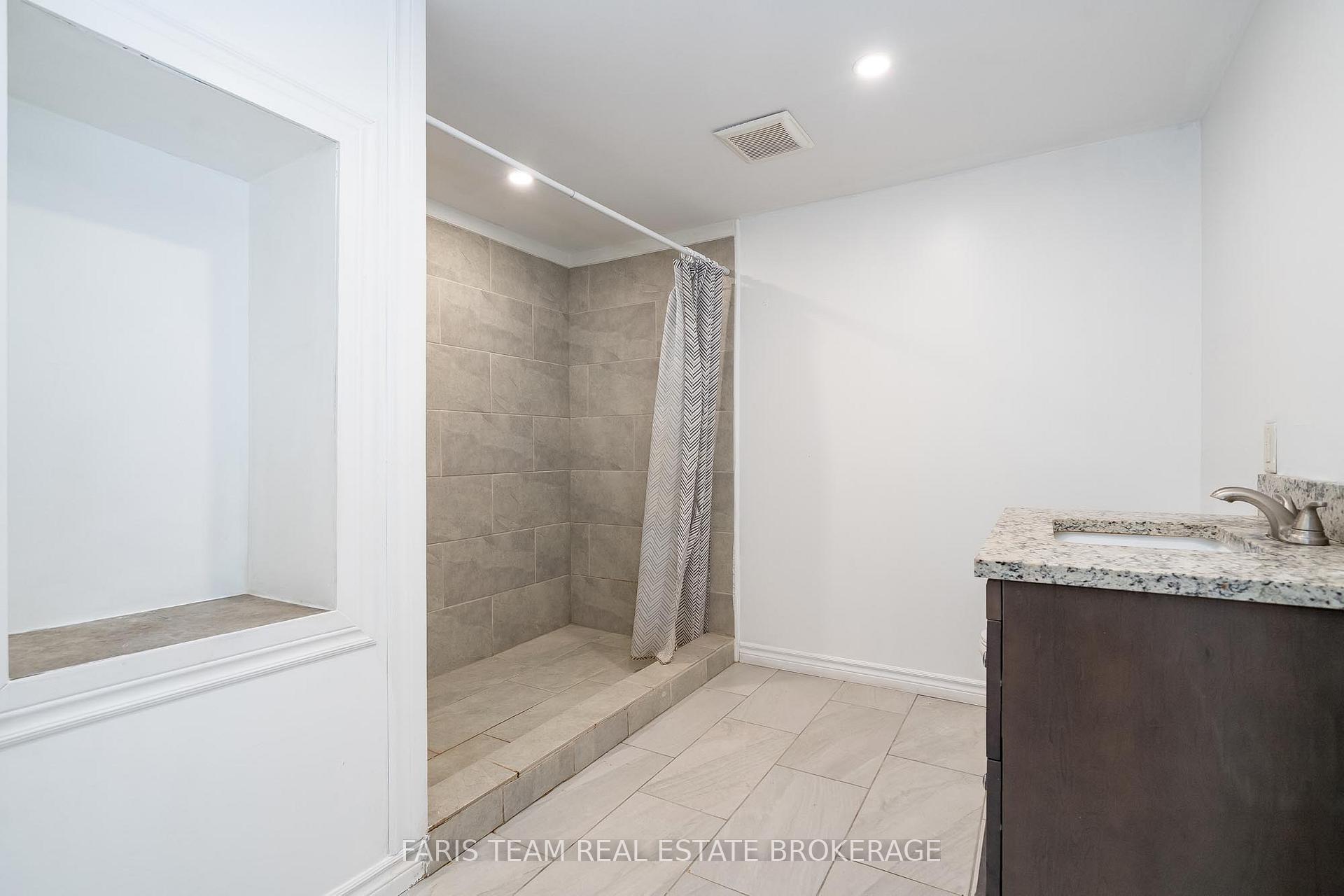 Photo 20 of Unit 19, 233 Innisfil Street, Barrie, Allandale Centre — HOMEH