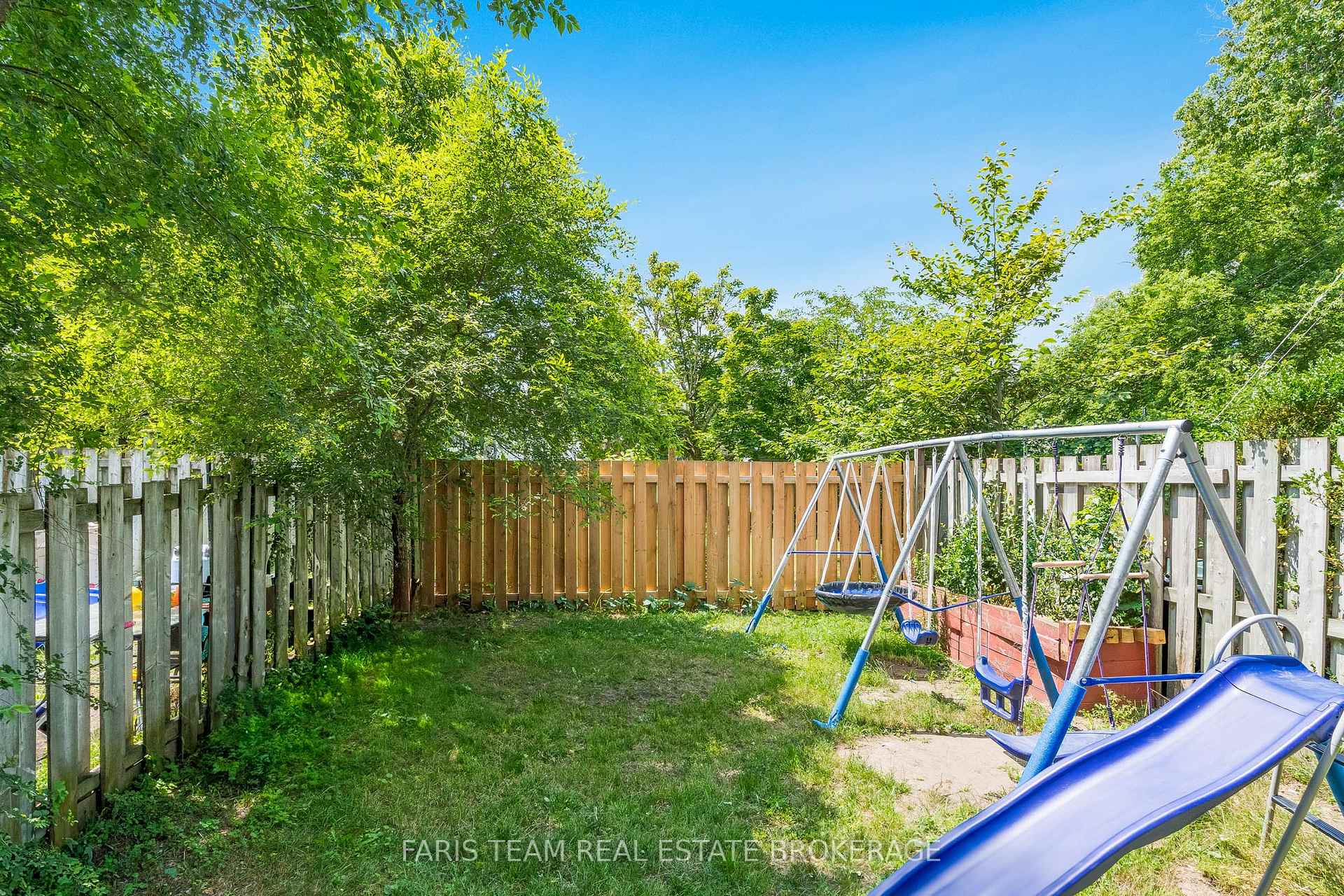 Photo 23 of Unit 19, 233 Innisfil Street, Barrie, Allandale Centre — HOMEH