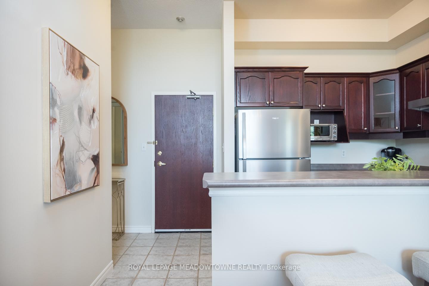 Photo 9 of Unit 318, 262 Dundas Street E, Hamilton, Waterdown — HOMEH