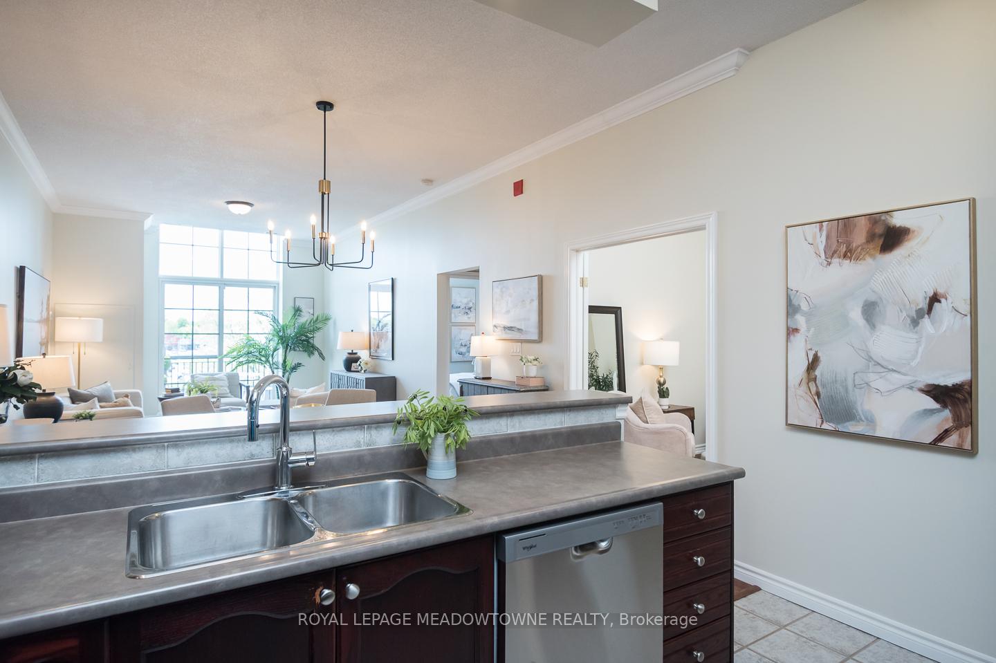 Photo 13 of Unit 318, 262 Dundas Street E, Hamilton, Waterdown — HOMEH