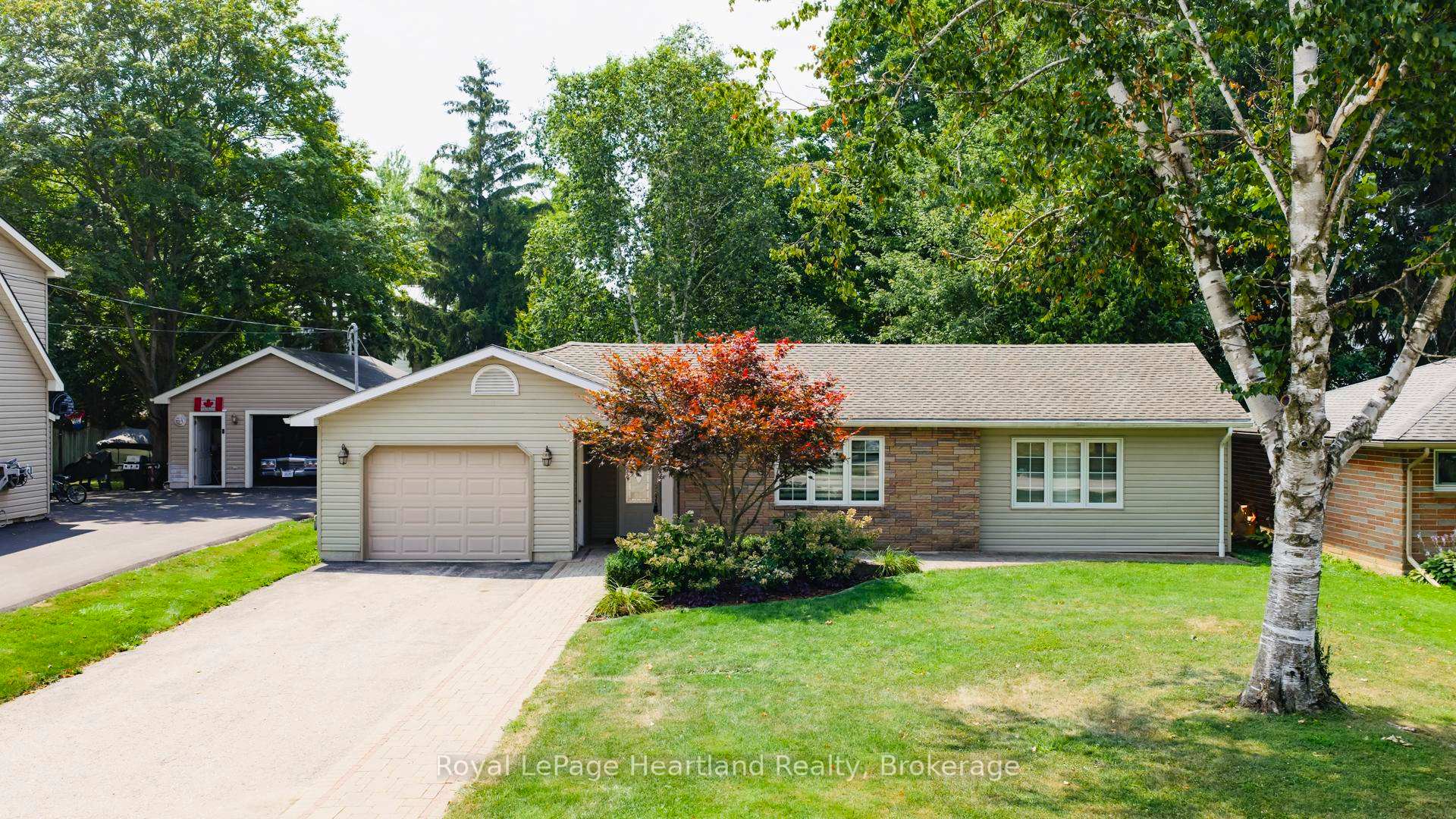 Photo 1 of 218 Princess Street E, Central Huron, Clinton — HOMEH