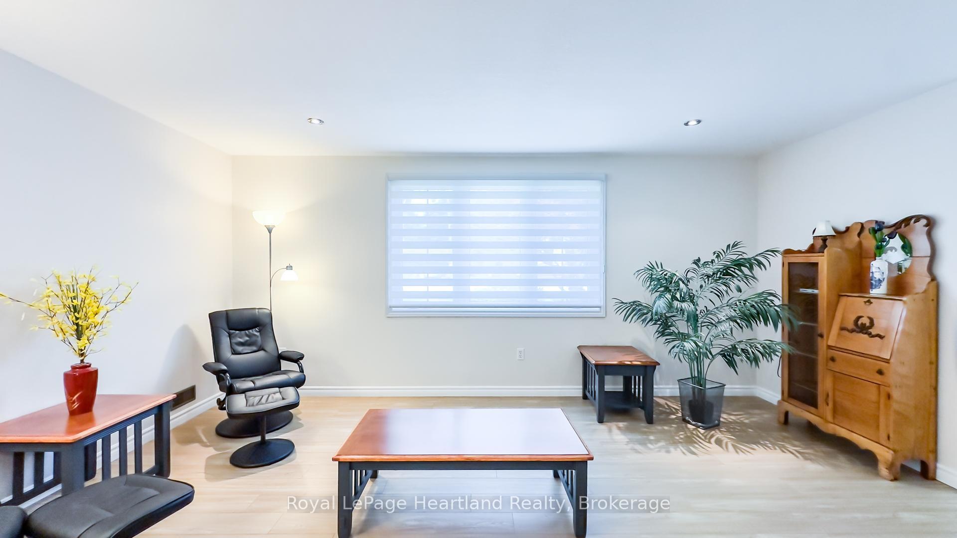 Photo 7 of 218 Princess Street E, Central Huron, Clinton — HOMEH