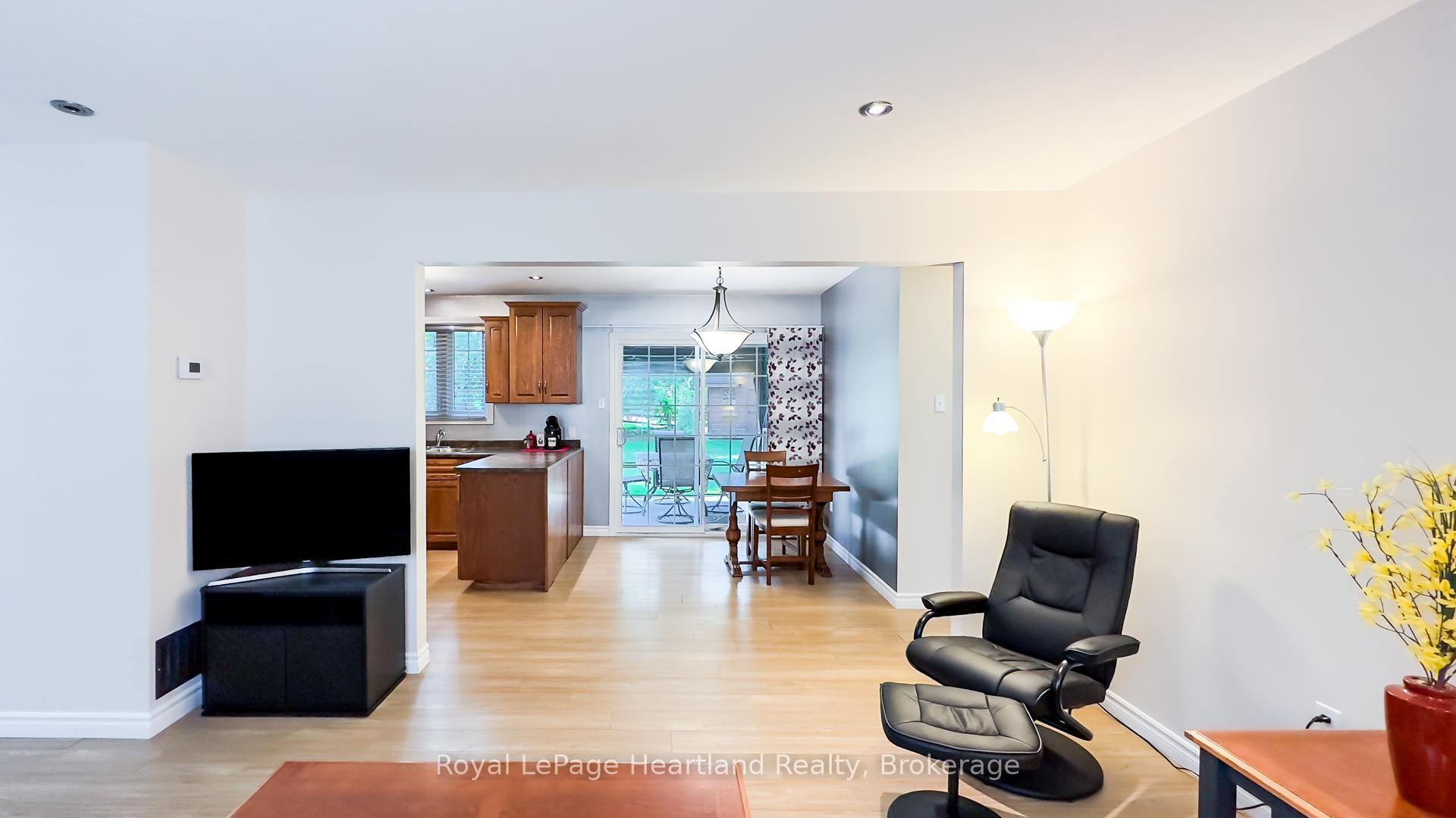 Photo 9 of 218 Princess Street E, Central Huron, Clinton — HOMEH