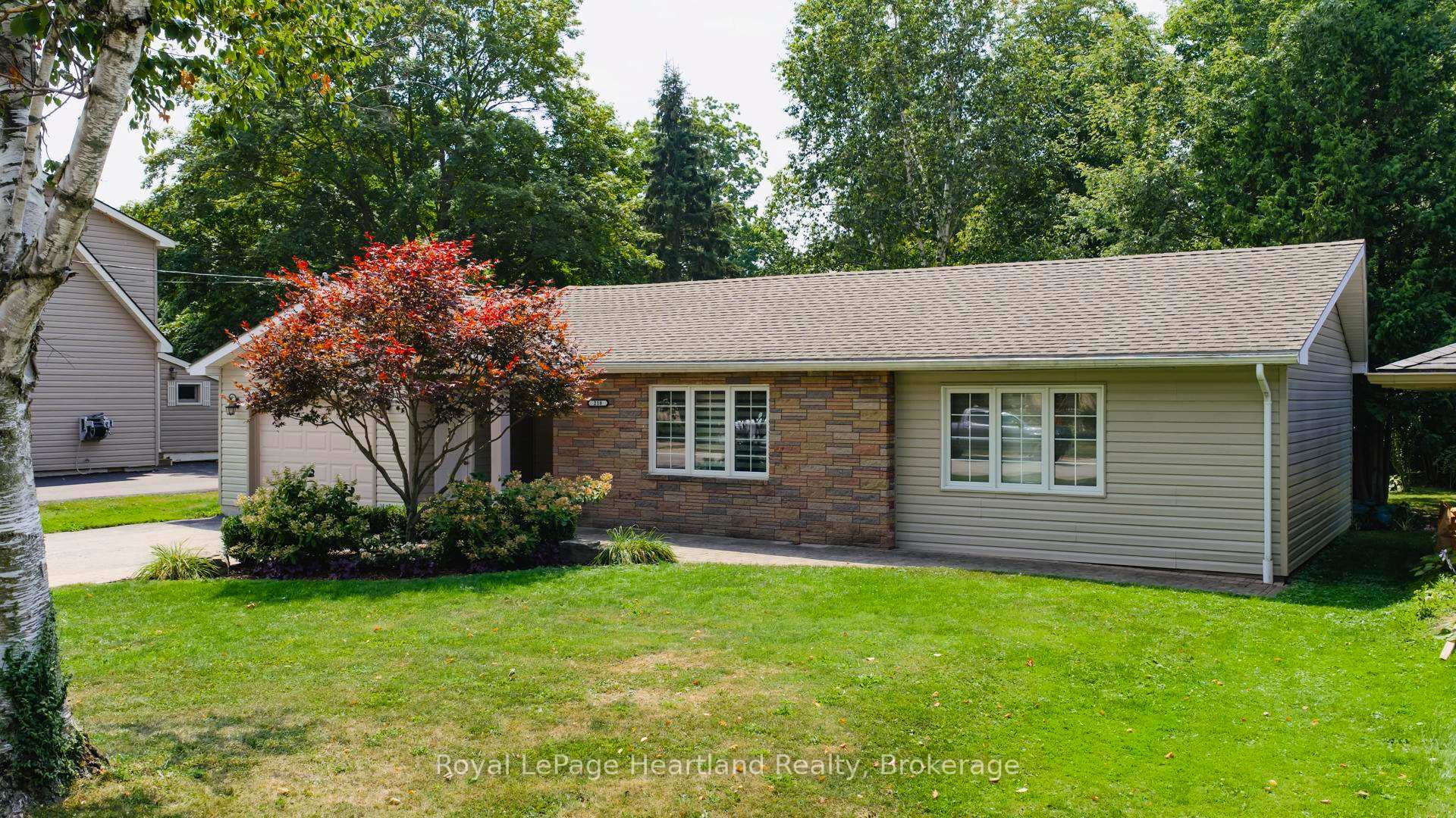 Photo 39 of 218 Princess Street E, Central Huron, Clinton — HOMEH