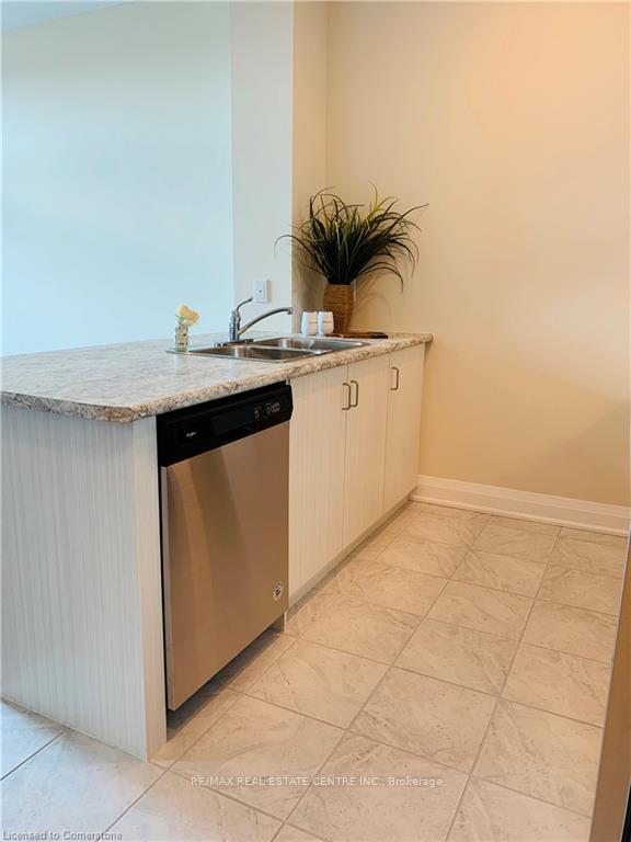 Photo 13 of Unit 226, 16 Concord Place, Grimsby, Grimsby Beach — HOMEH