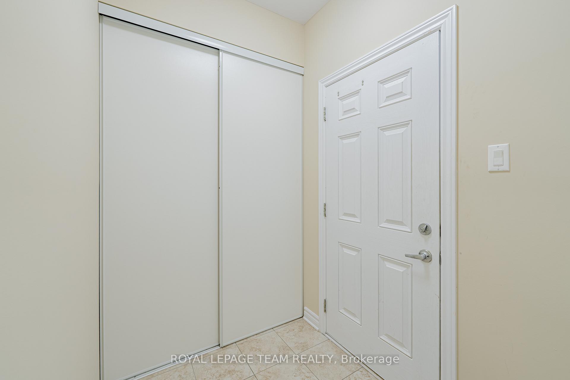 Photo 11 of 2522 Waterlilly Way, Ottawa, Barrhaven - Heritage Park — HOMEH