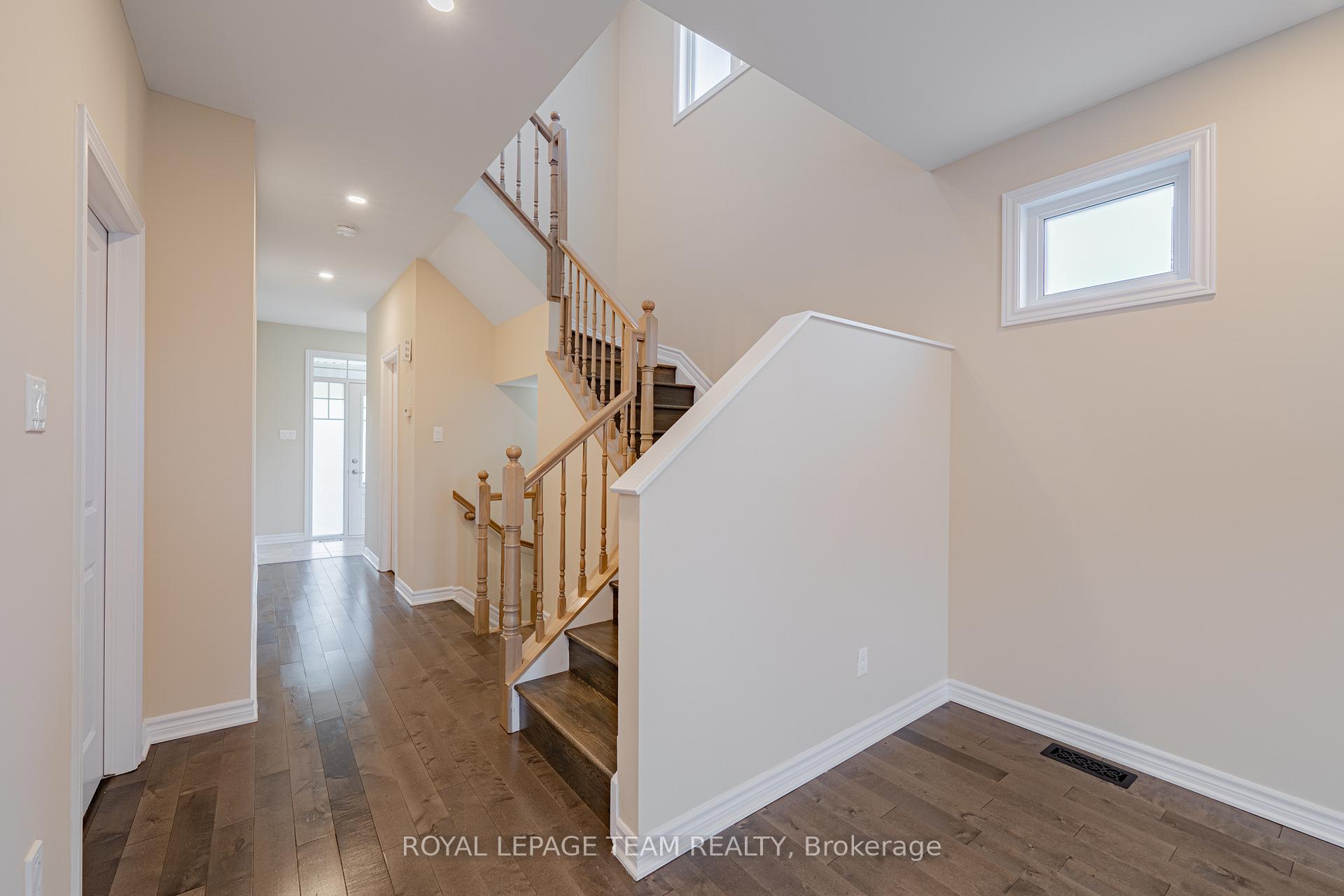 Photo 19 of 2522 Waterlilly Way, Ottawa, Barrhaven - Heritage Park — HOMEH
