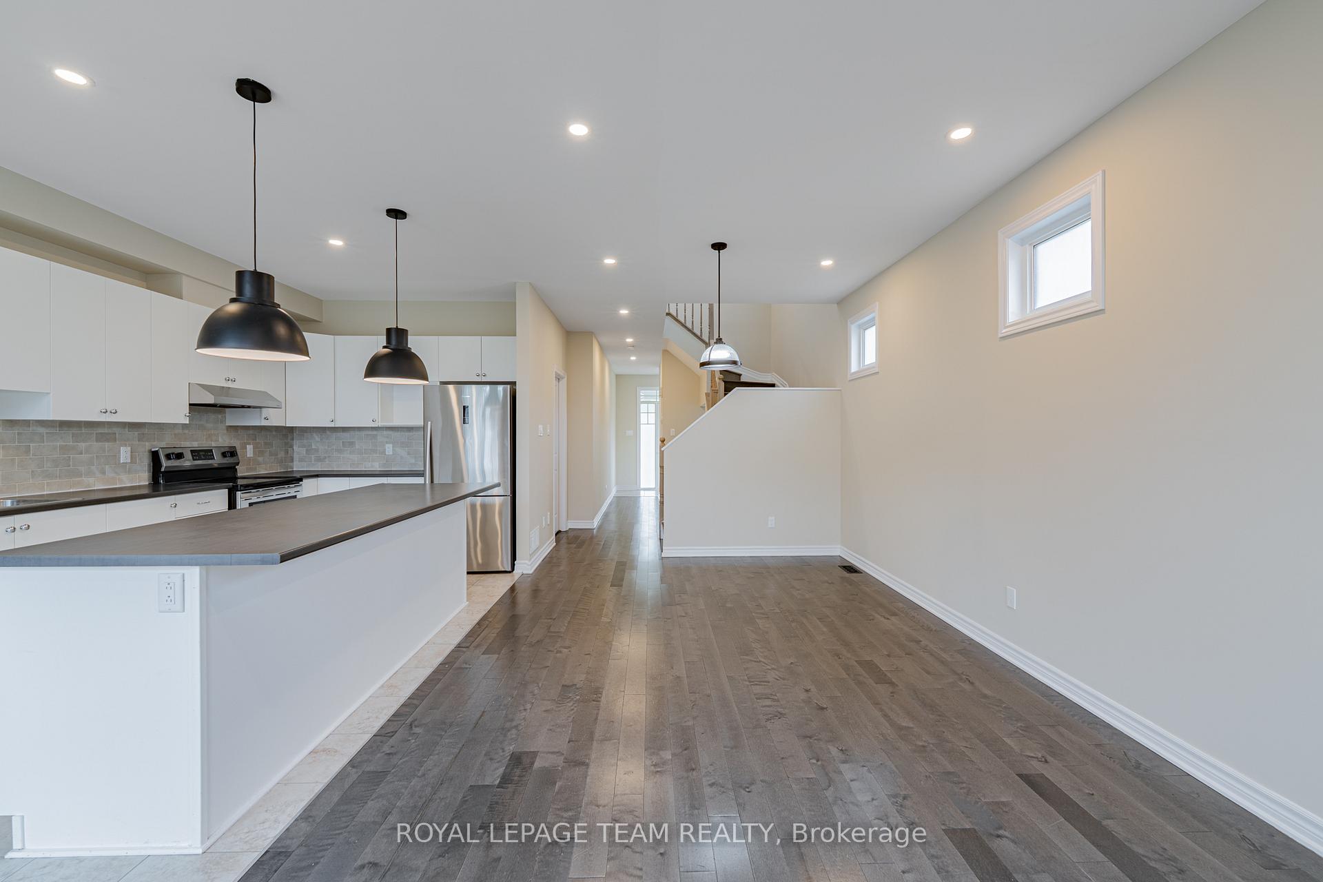 Photo 22 of 2522 Waterlilly Way, Ottawa, Barrhaven - Heritage Park — HOMEH