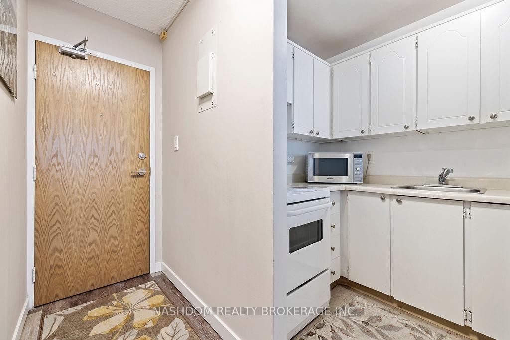 Photo 5 of Unit 1603, 150 Charlton Avenue E, Hamilton, Corktown — HOMEH