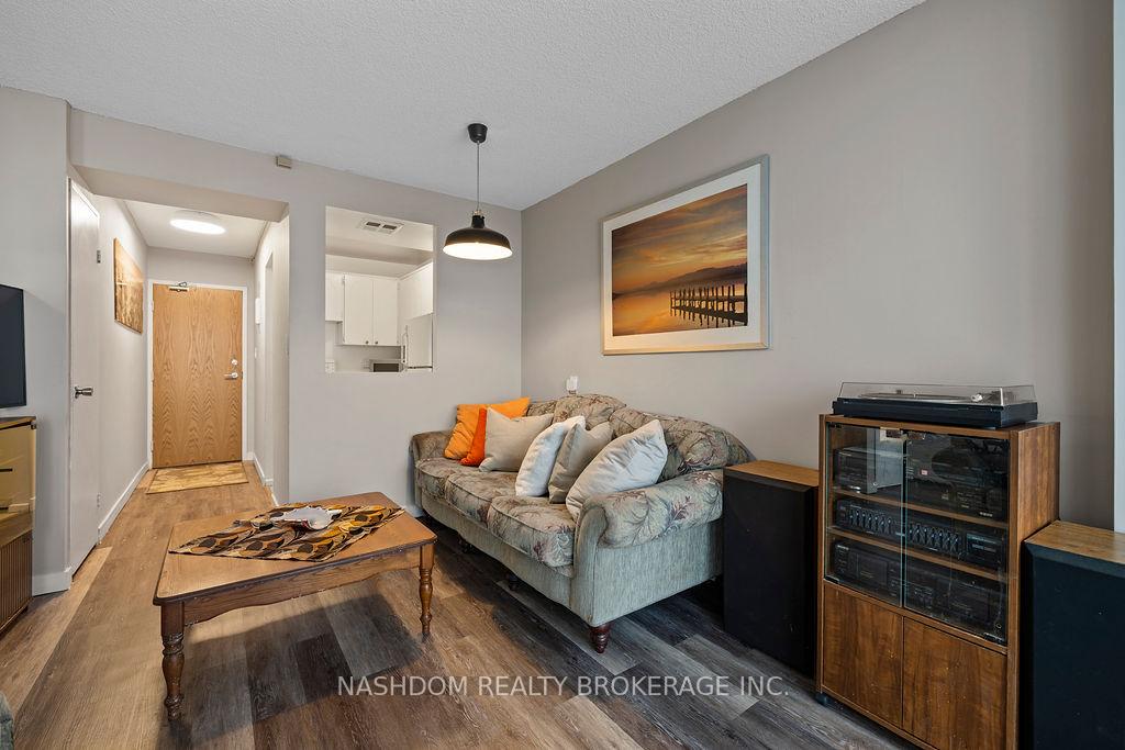 Photo 8 of Unit 1603, 150 Charlton Avenue E, Hamilton, Corktown — HOMEH